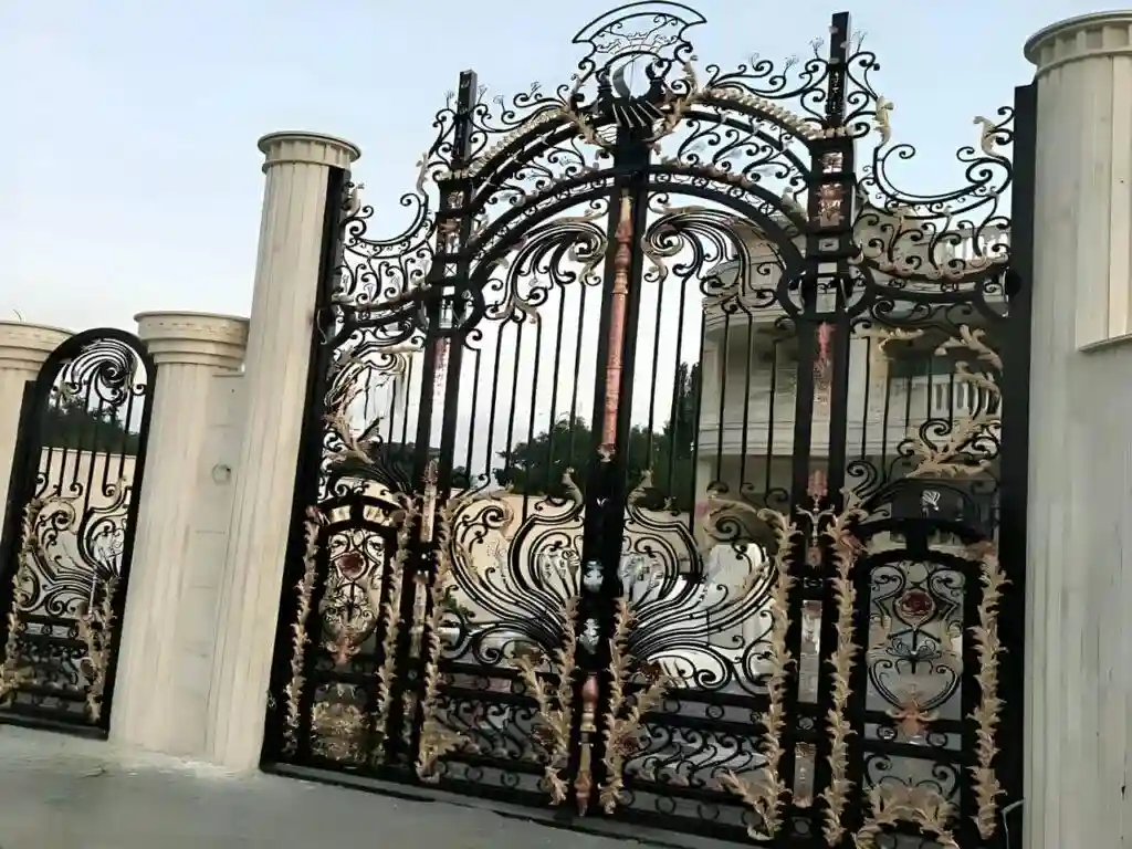 قیمت درب ویلایی چقدر است؟