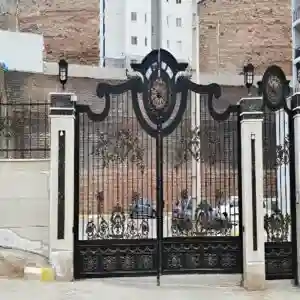 درب فلزی لادن کلاسیک ویلایی