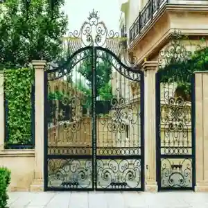 خرید درب حیاط آهنی ساده شیک