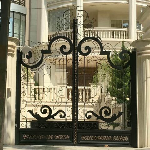 درب فلزی نگین فرفورژه لوکس