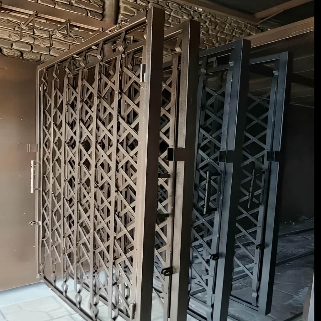 فروش حفاظ درب آکاردئونی تمام گل در بندر لنگه