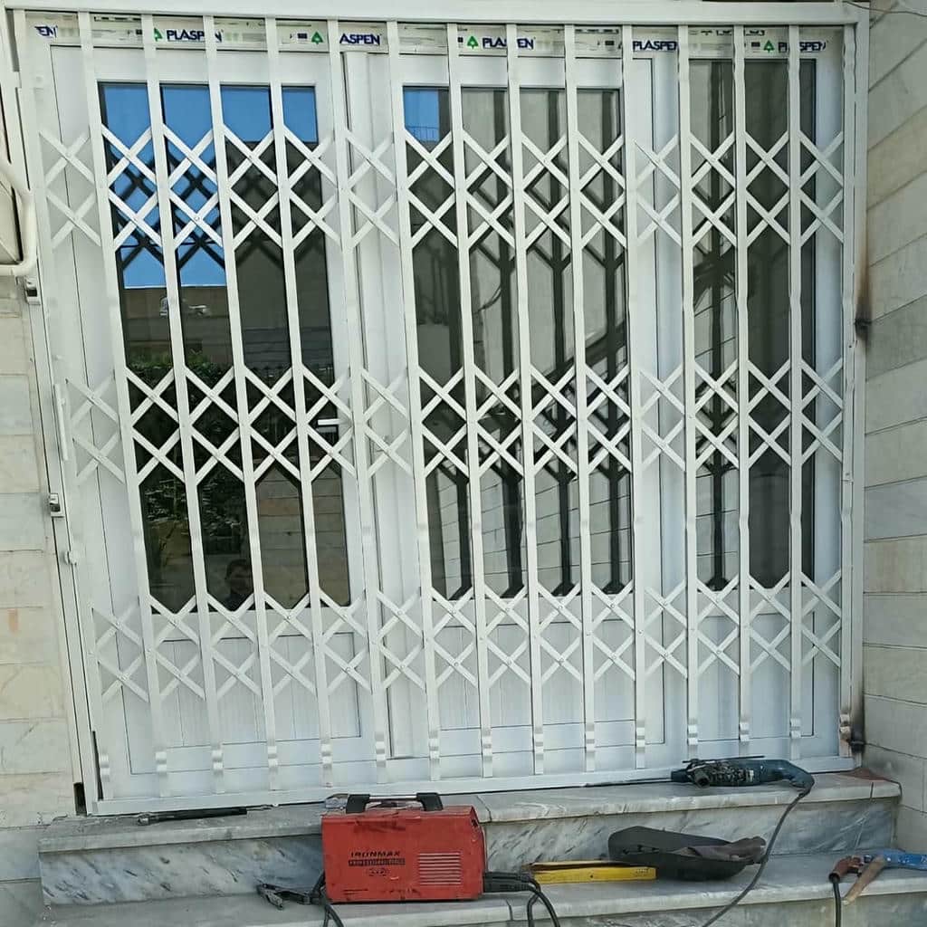 خرید حفاظ پشت درب آکاردئونی دوگل در کیش