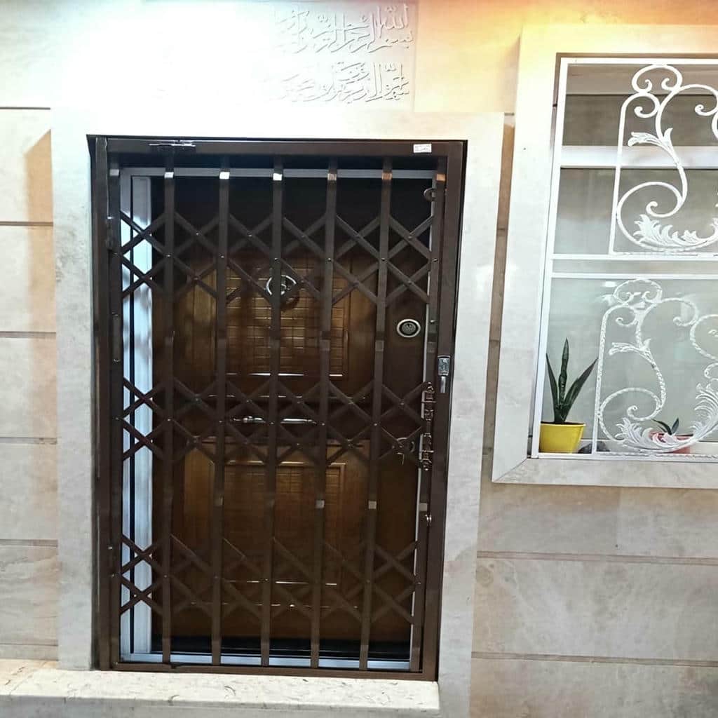 خرید حفاظ پشت درب آکاردئونی دوگل در اشتهارد