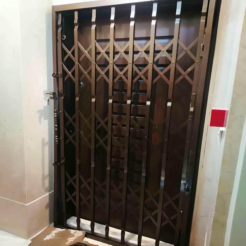 فروش حفاظ پشت درب آکاردئونی پروفیلی در چالوس فروش حفاظ پشت درب آکاردئونی پروفیلی در چالوس