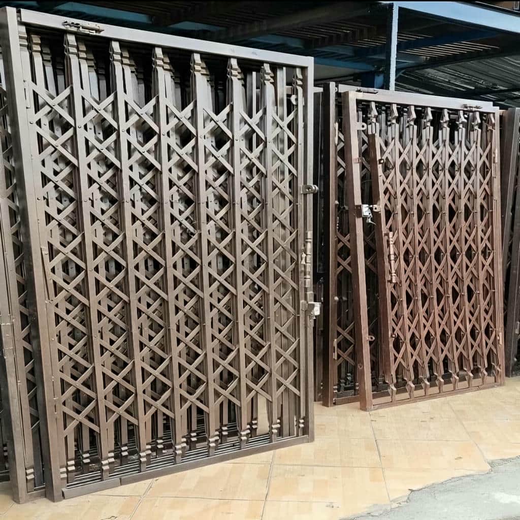 خرید حفاظ پشت درب آکاردئونی کلاسیک در قزوین