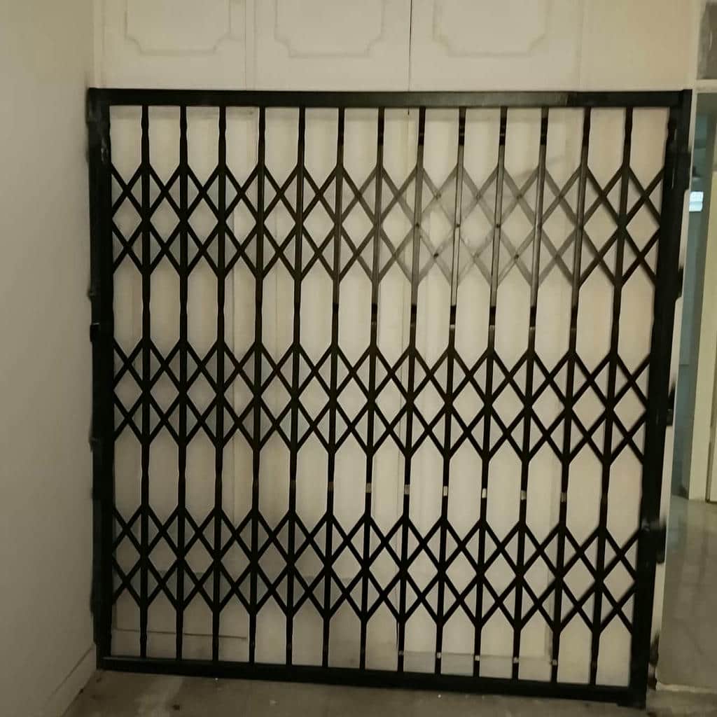 خرید حفاظ پشت درب آکاردئونی دوگل در سقز