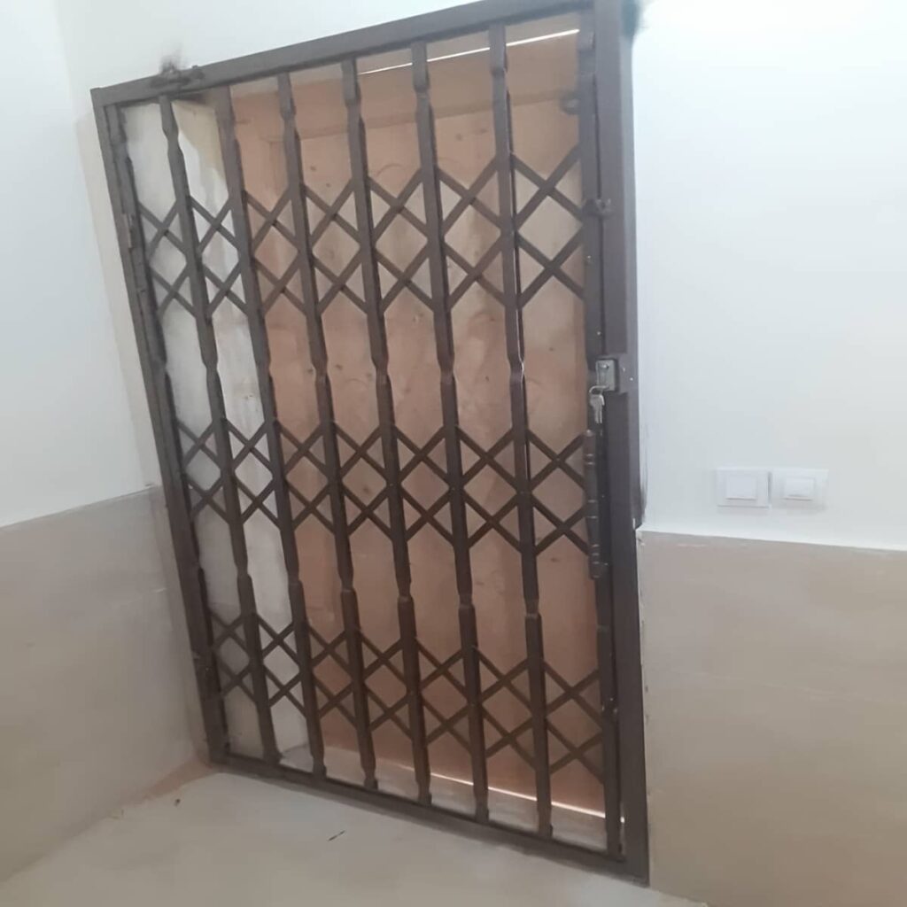 قیمت حفاظ پشت درب آکاردئونی مدرن در قزوین