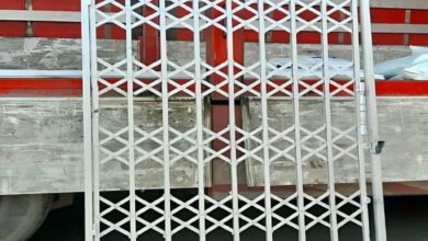 حفاظ پشت درب آکاردئونی در اصفهان