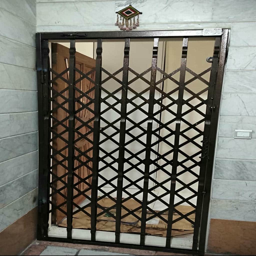 خرید حفاظ پشت درب آکاردئونی دوگل در همدان
