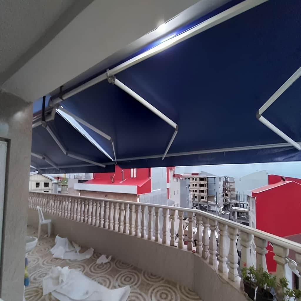 قیمت سایبان برقی اتوماتیک پارچه ضدآب و UV در استان مازندران