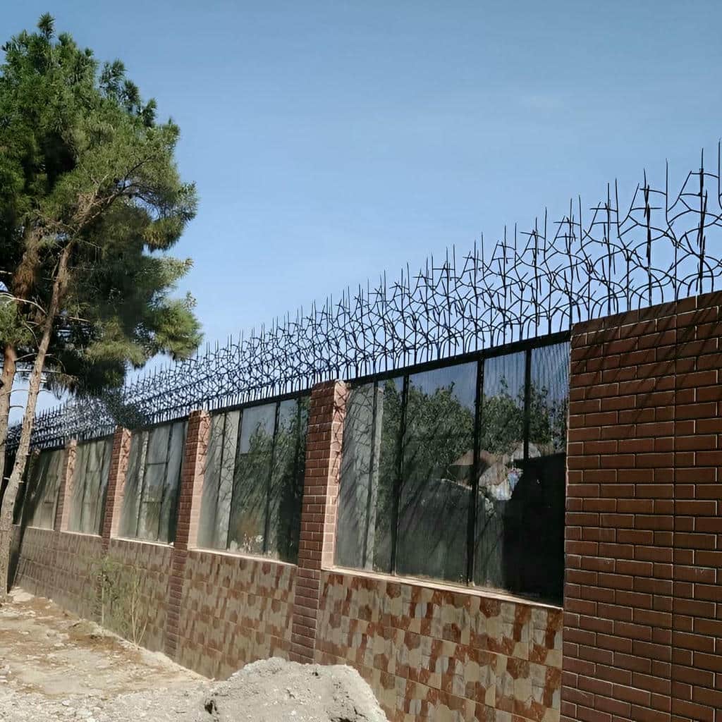 فروش حفاظ شاخ گوزنی دیوار حیاط در اصفهان