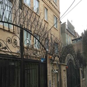 حفاظ شاخ گوزنی در نسیم شهر