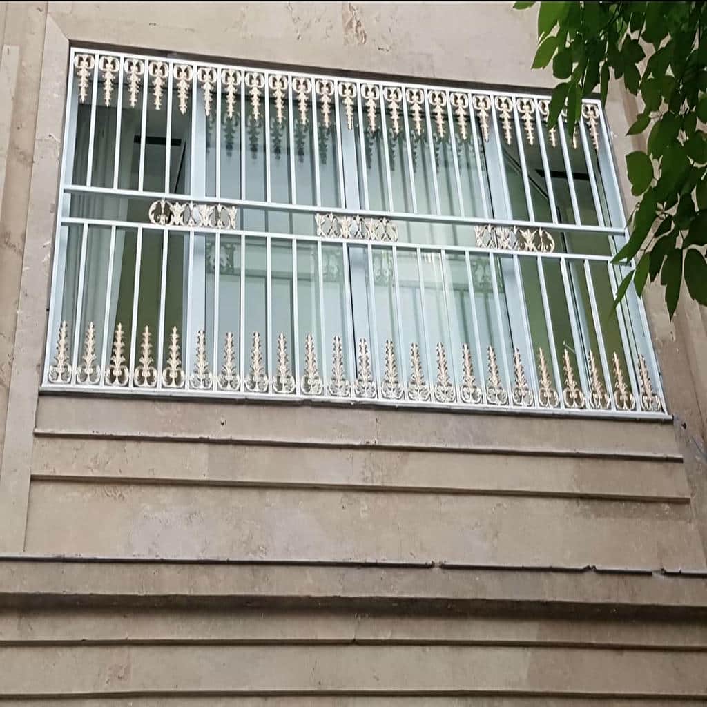 حفاظ پنجره در کاشان