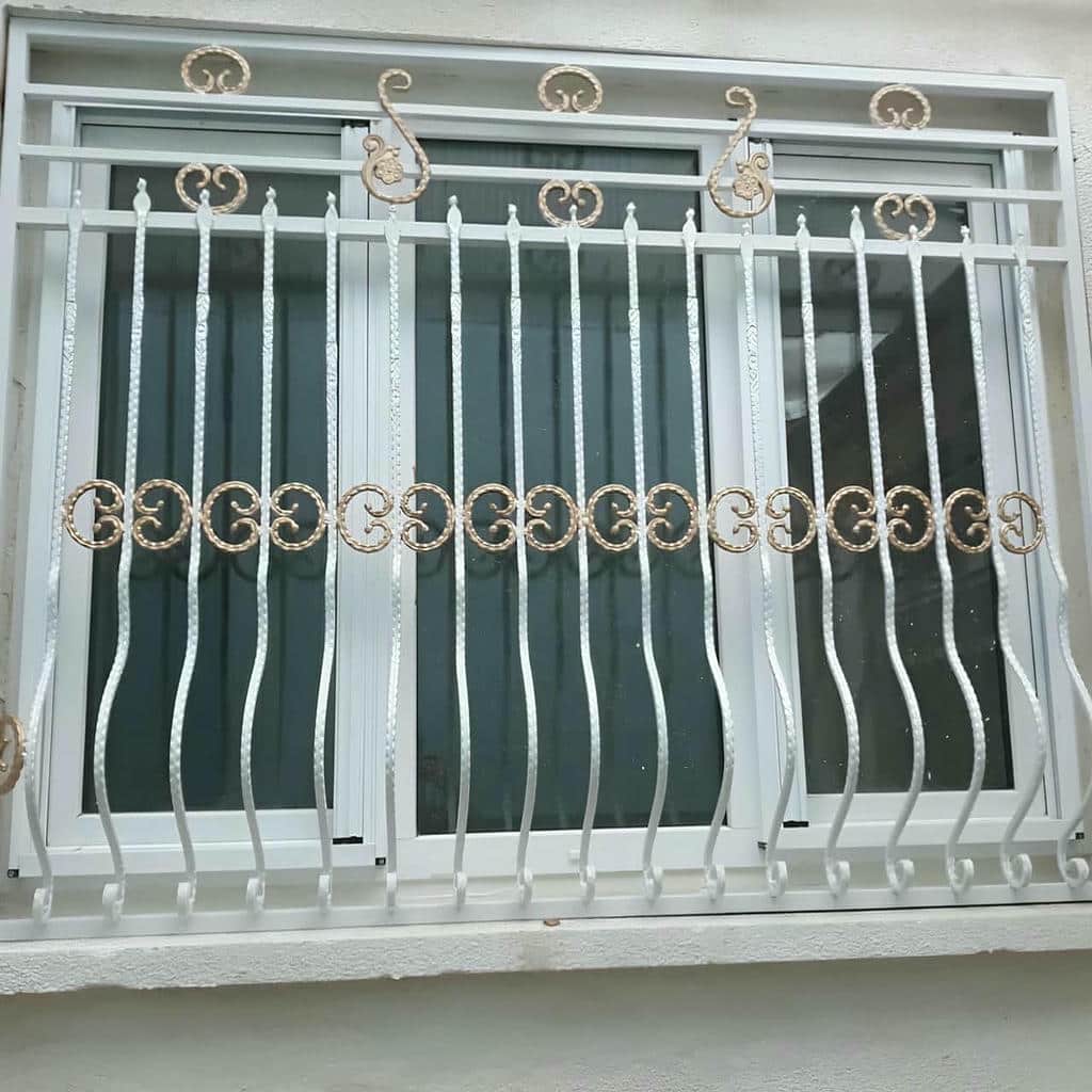 نصب حفاظ پنجره فرفورژه در رشت