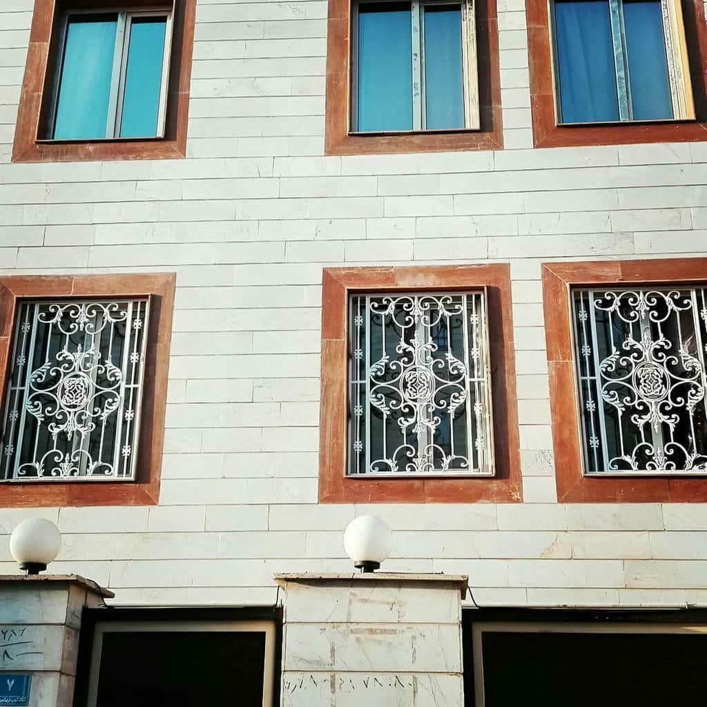نصب حفاظ پنجره فرفورژه در محمدشهر نصب حفاظ پنجره فرفورژه در محمدشهر