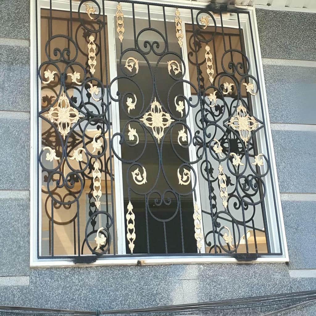 حفاظ پنجره در نیشابور
