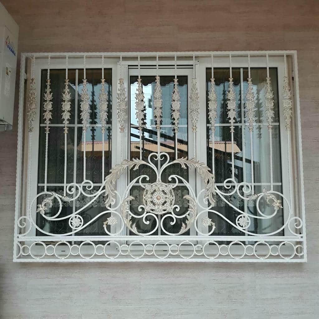 نصب حفاظ پنجره فرفورژه در رفسنجان