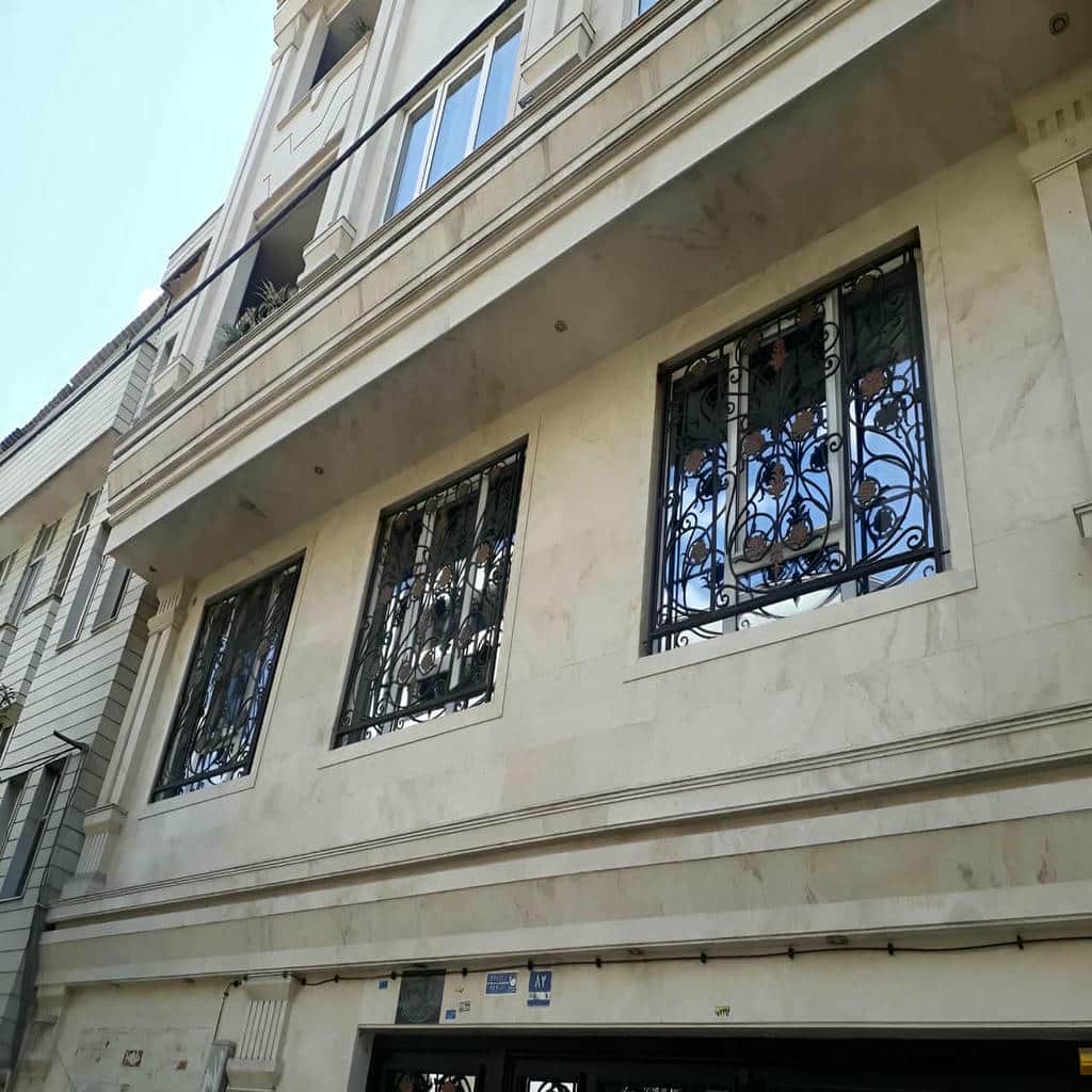 نصب حفاظ پنجره فرفورژه در کیش