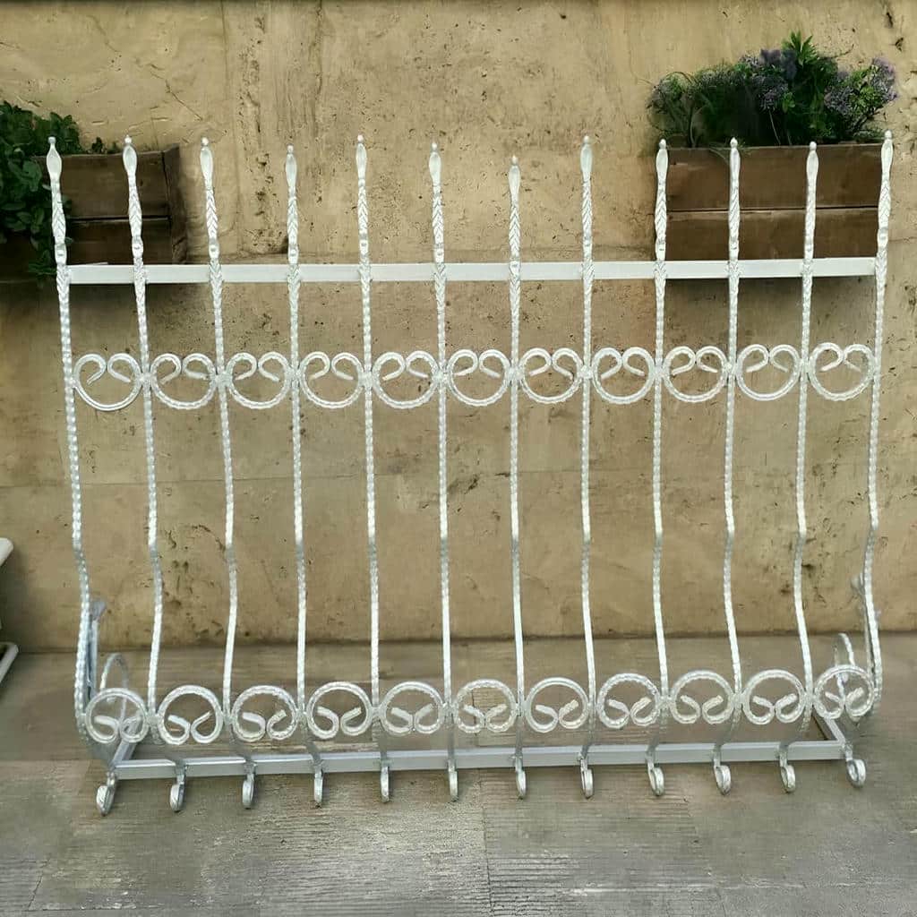 خرید حفاظ پنجره ساده در اصفهان