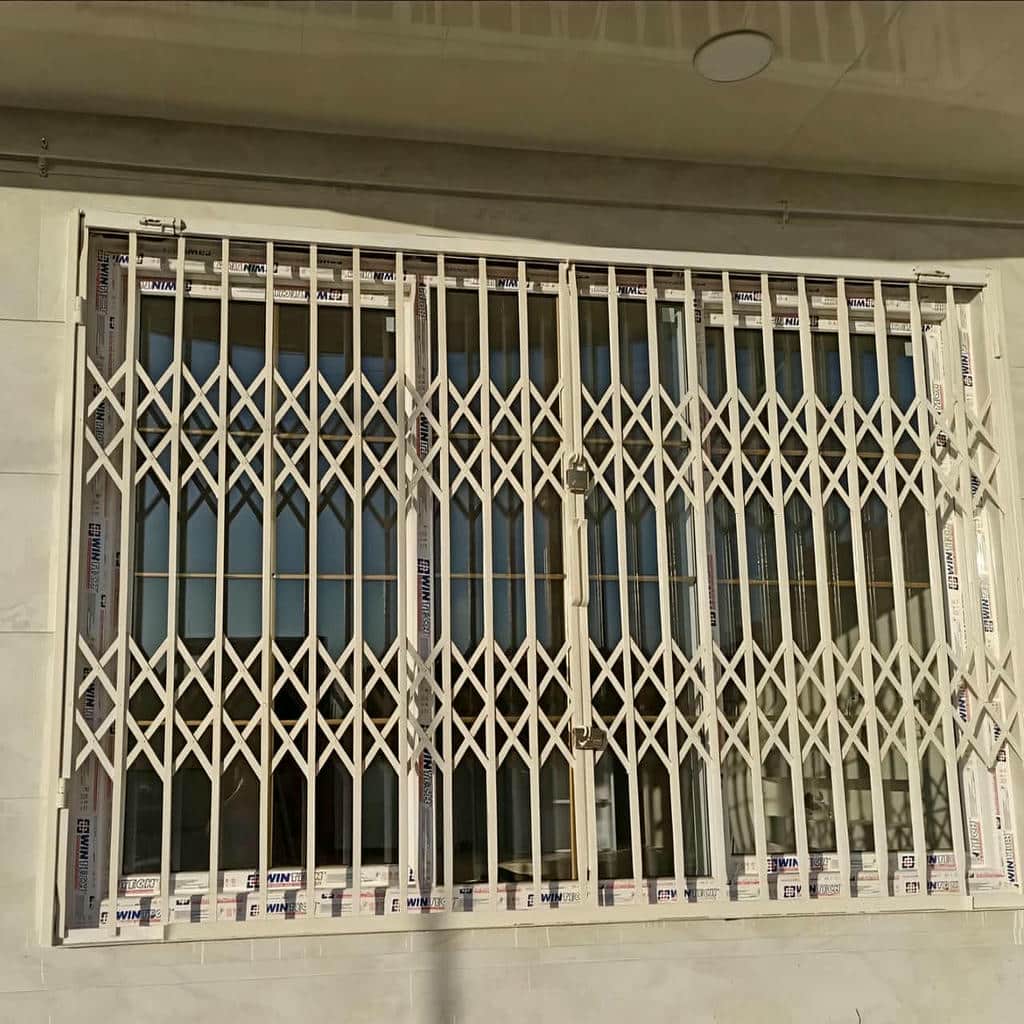 نصب حفاظ پنجره آهنی در کرمانشاه