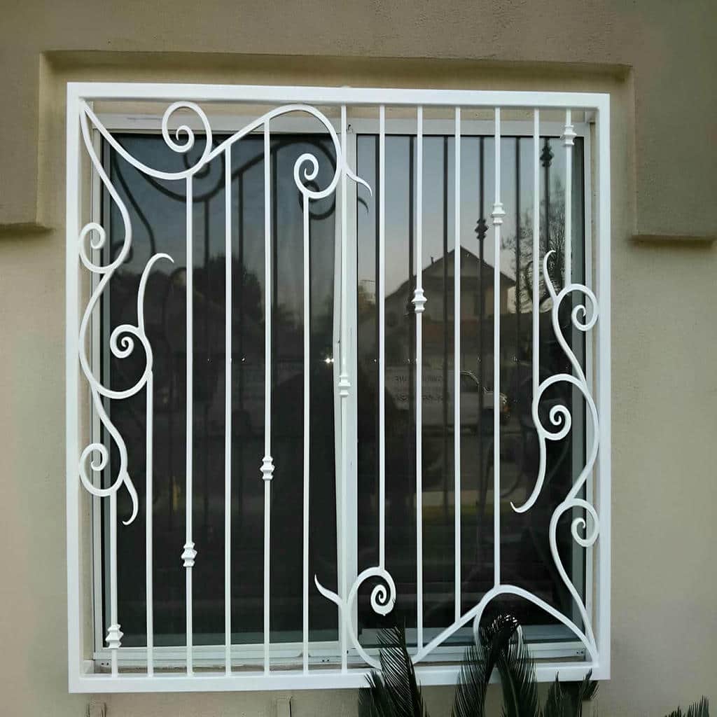 نصب حفاظ پنجره فرفورژه در بجنورد