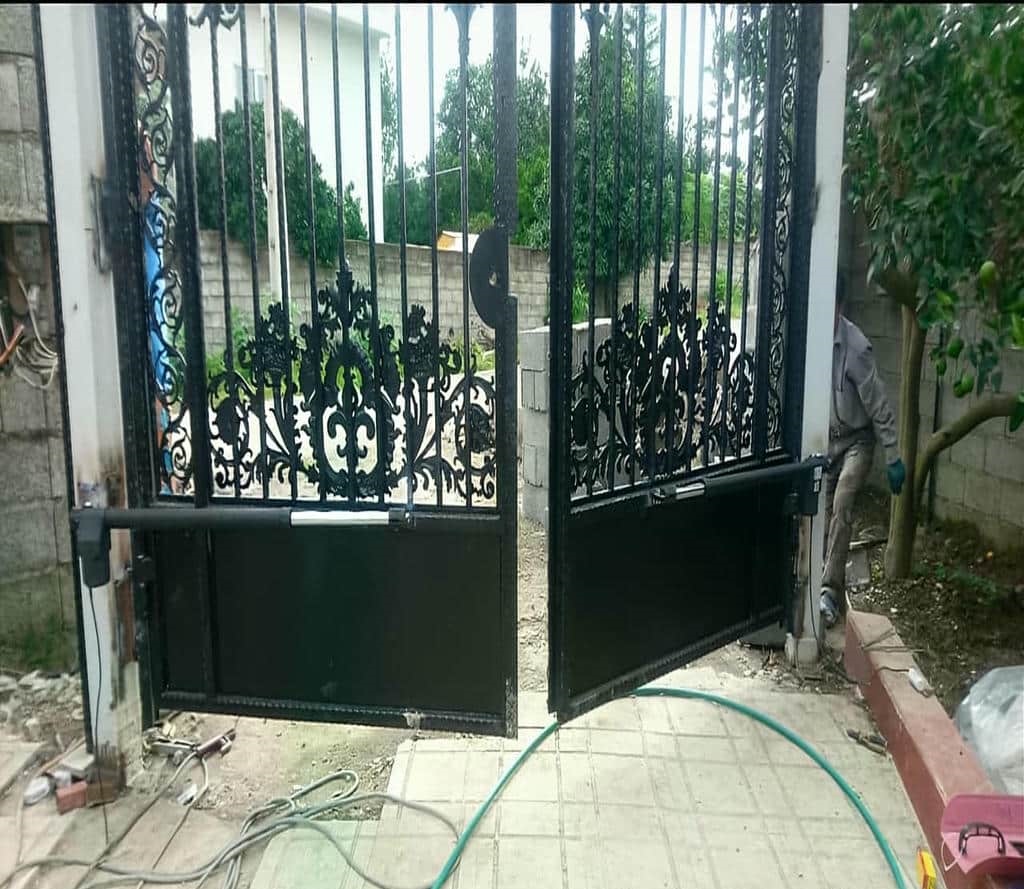 نصب جک درب پارکینگ اتوماتیک ویلایی در طالقان