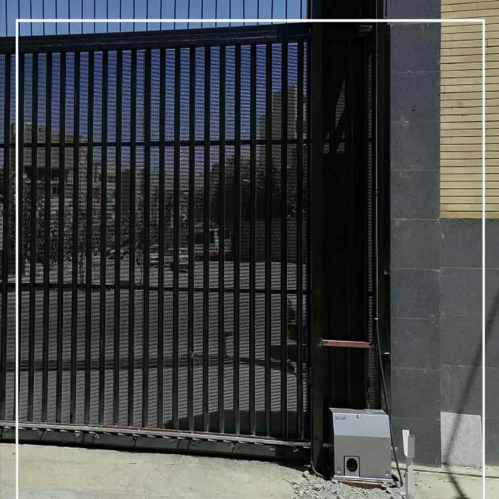 نصب جک درب پارکینگ اتوماتیک ریلی در رفسنجان