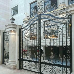 درب حیاط ویلایی در کرمان