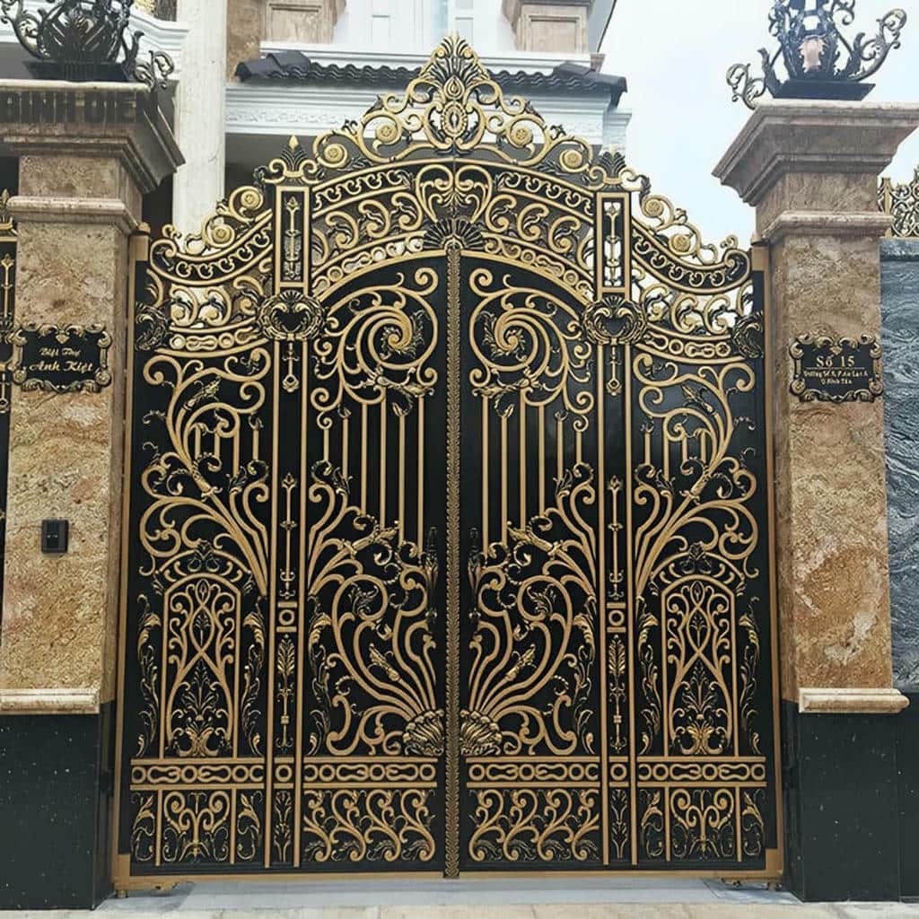 درب حیاط ویلایی در مریوان