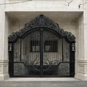 درب حیاط ویلایی در قزوین