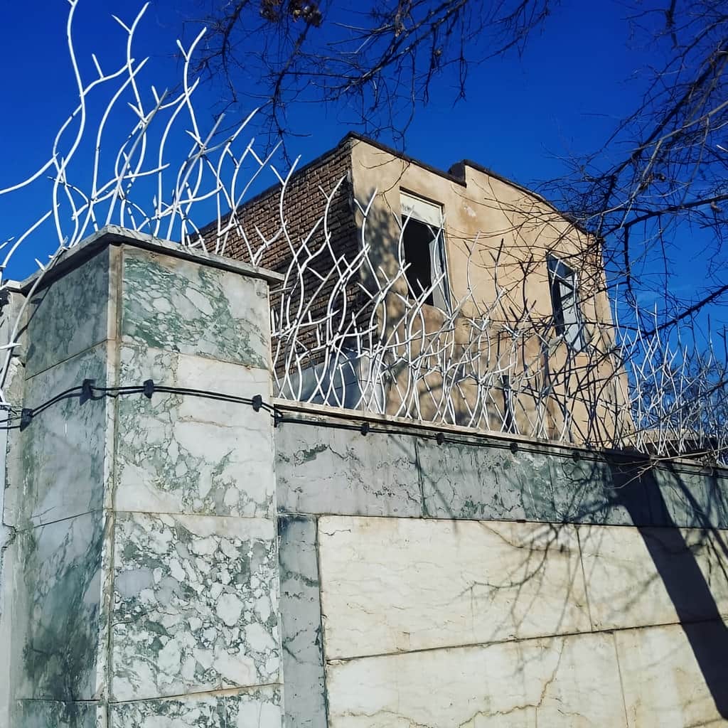 حفاظ شاخ گوزنی با شاسی فلزی بادوام