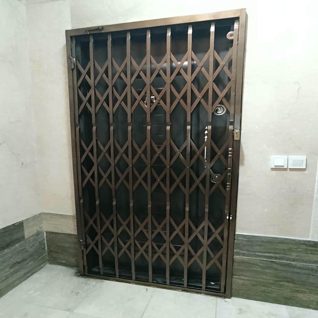 درب آکاردئونی با قفل ایمن و مقاوم