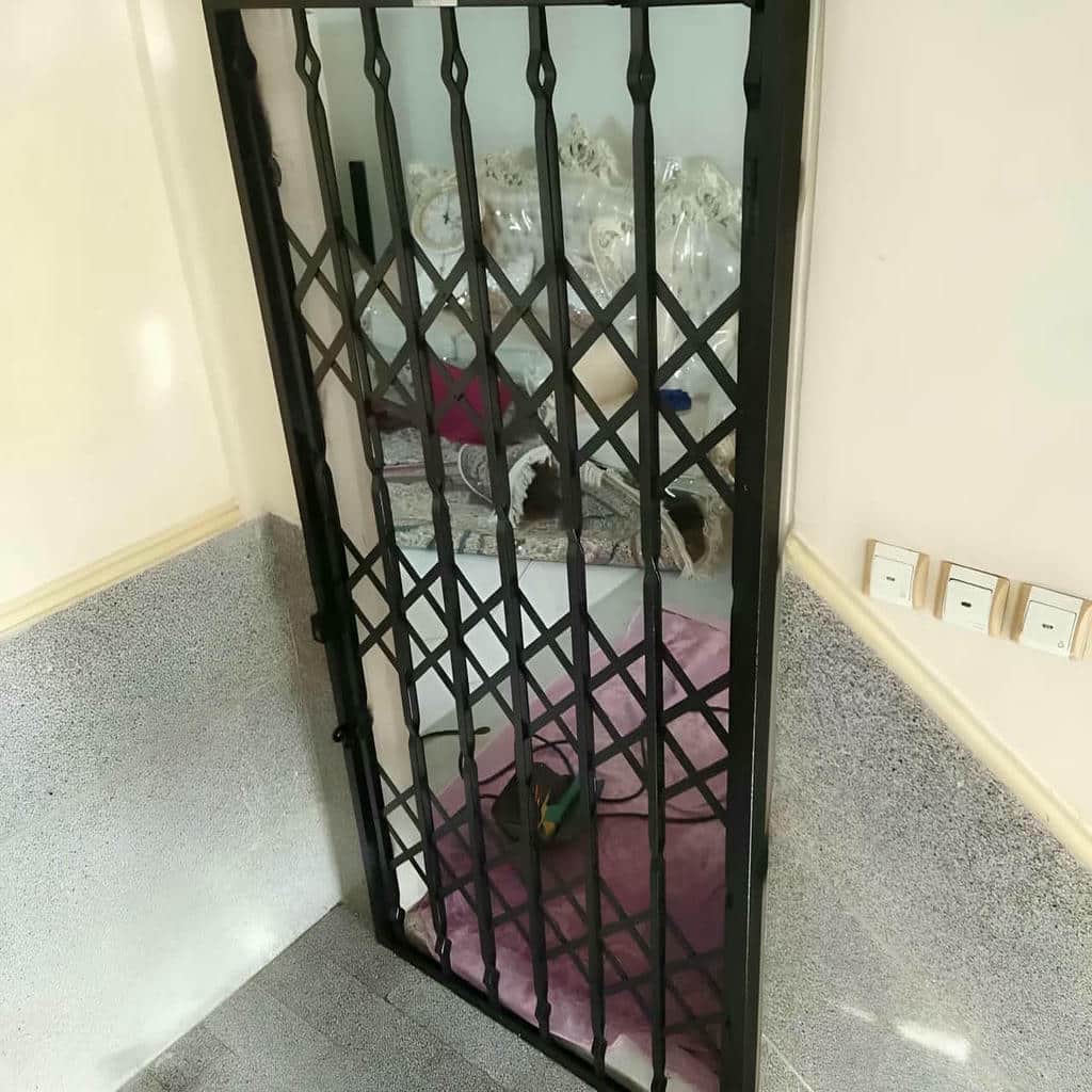 درب آکاردئونی ضد سرقت با قفل ایمن ورودی