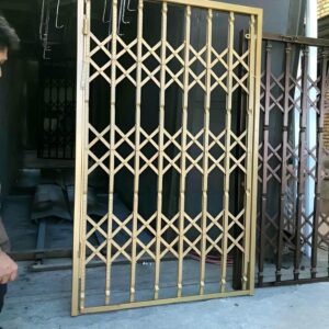 حفاظ مناسب زمان سفر با قفل مقاوم درب آکاردئونی