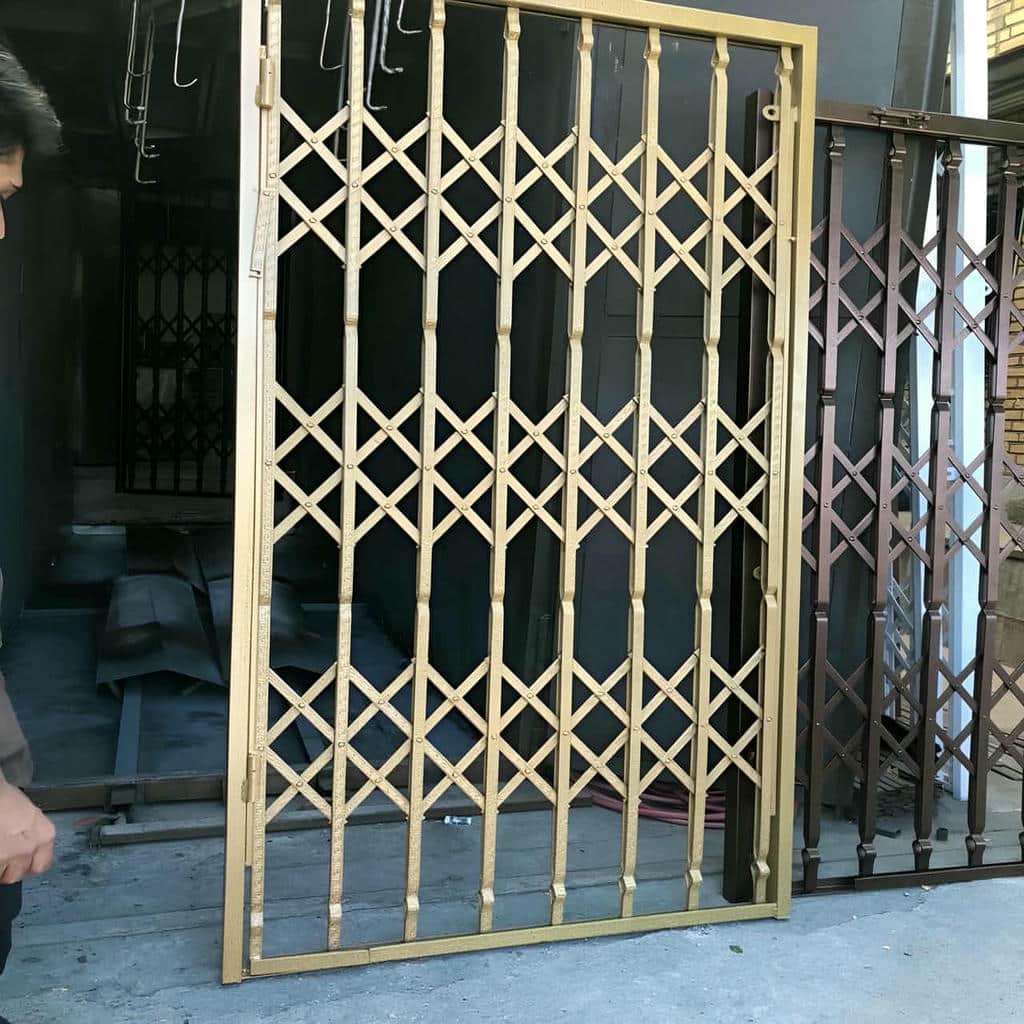 حفاظ مناسب زمان سفر با قفل مقاوم درب آکاردئونی