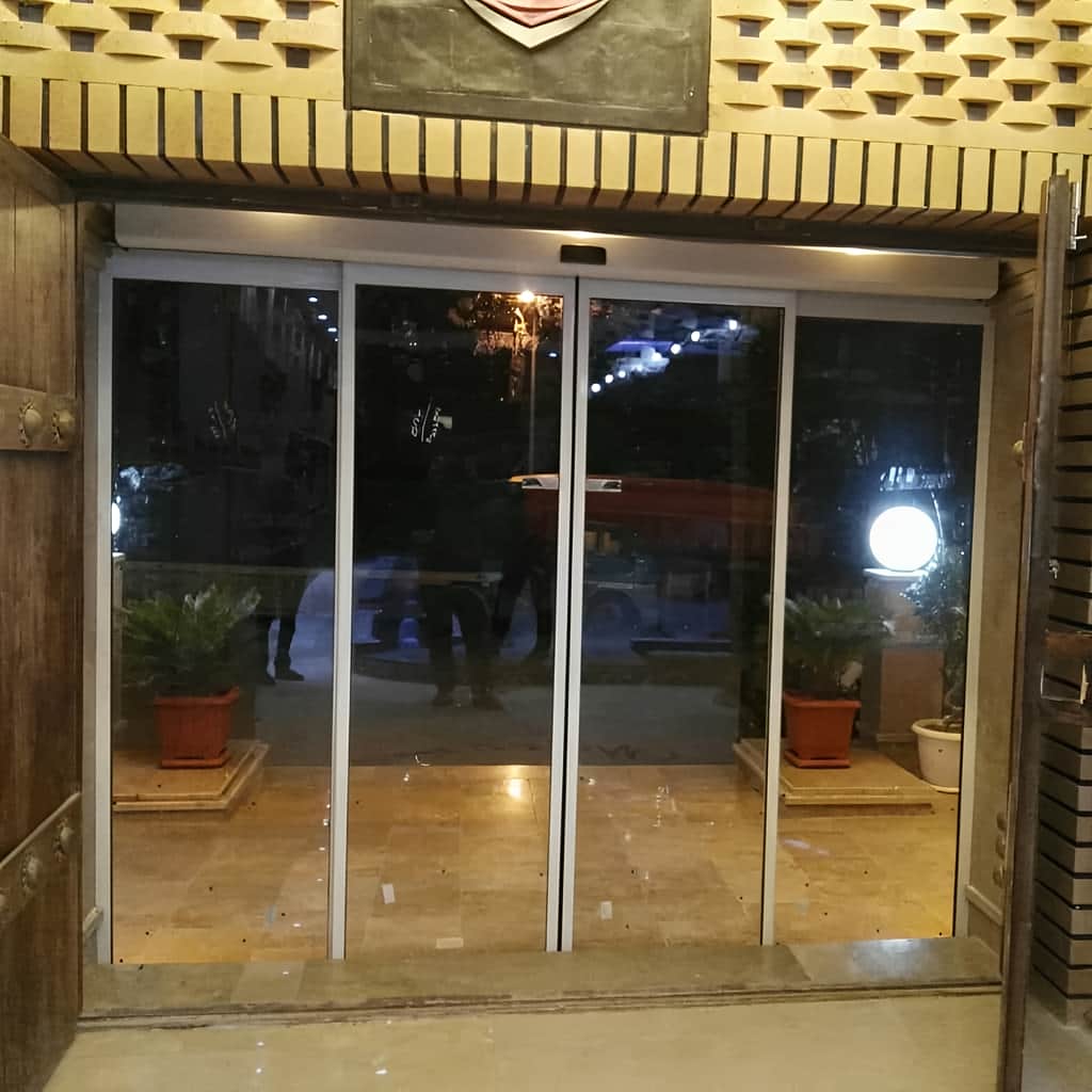 درب شیشه ای اتوماتیک کشویی