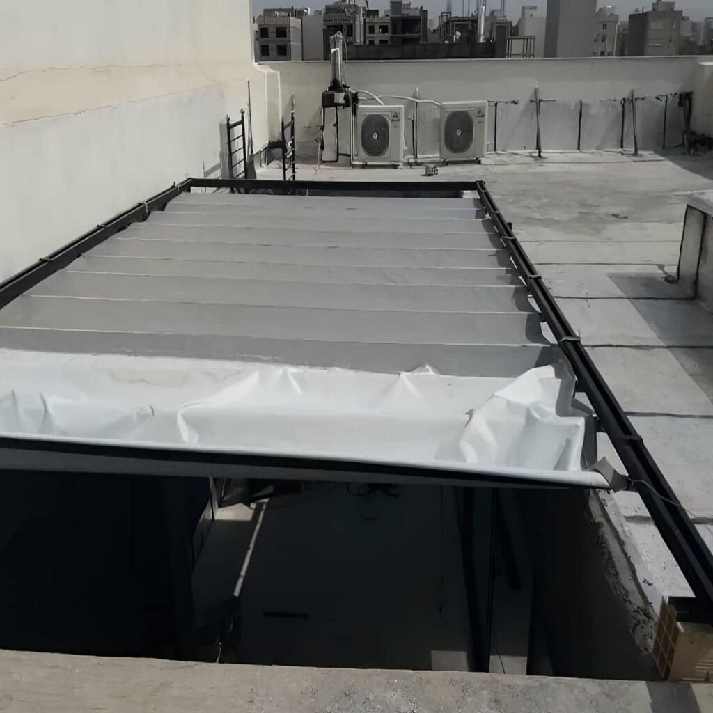سقف برقی متحرک با سنسور باد و باران