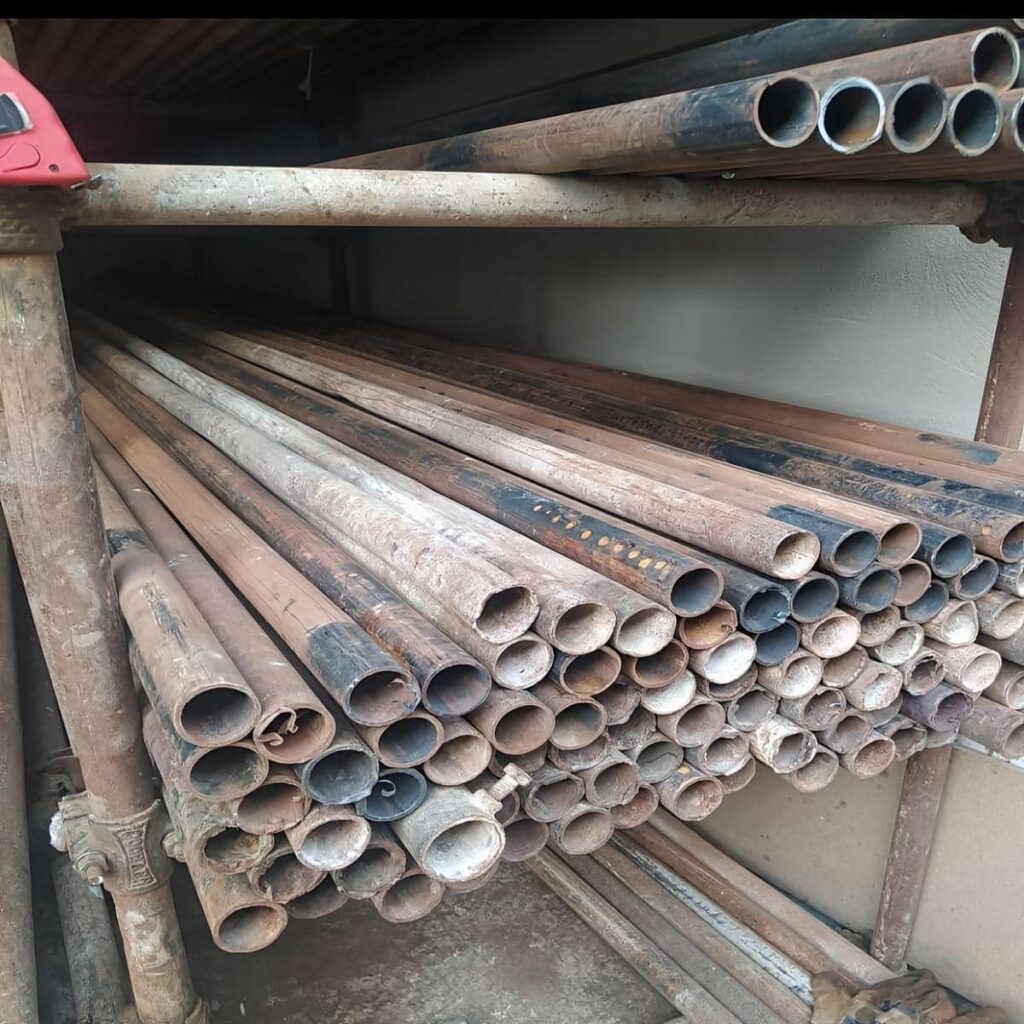نصب لوله داربست برای پروژه ساختمانی و صنعتی