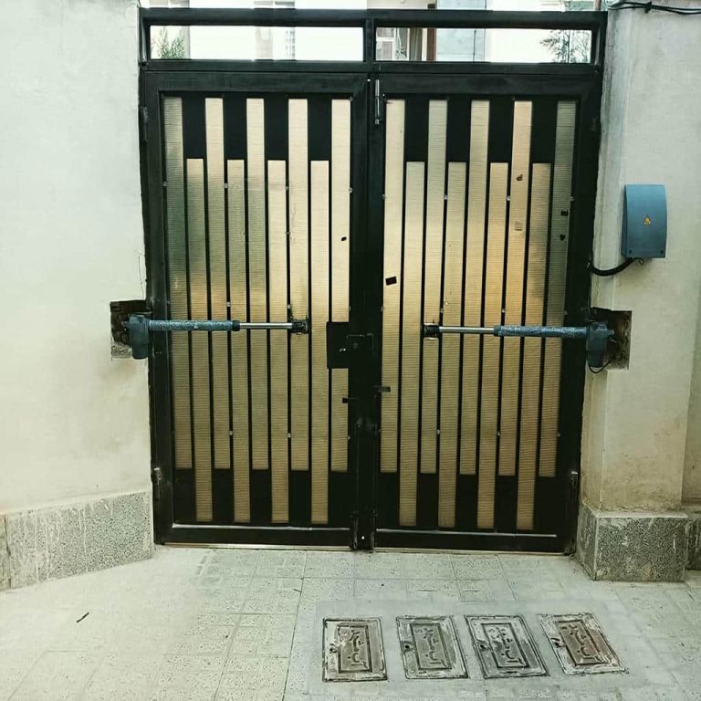 عوامل تعیین کننده قیمت جک درب پارکینگی