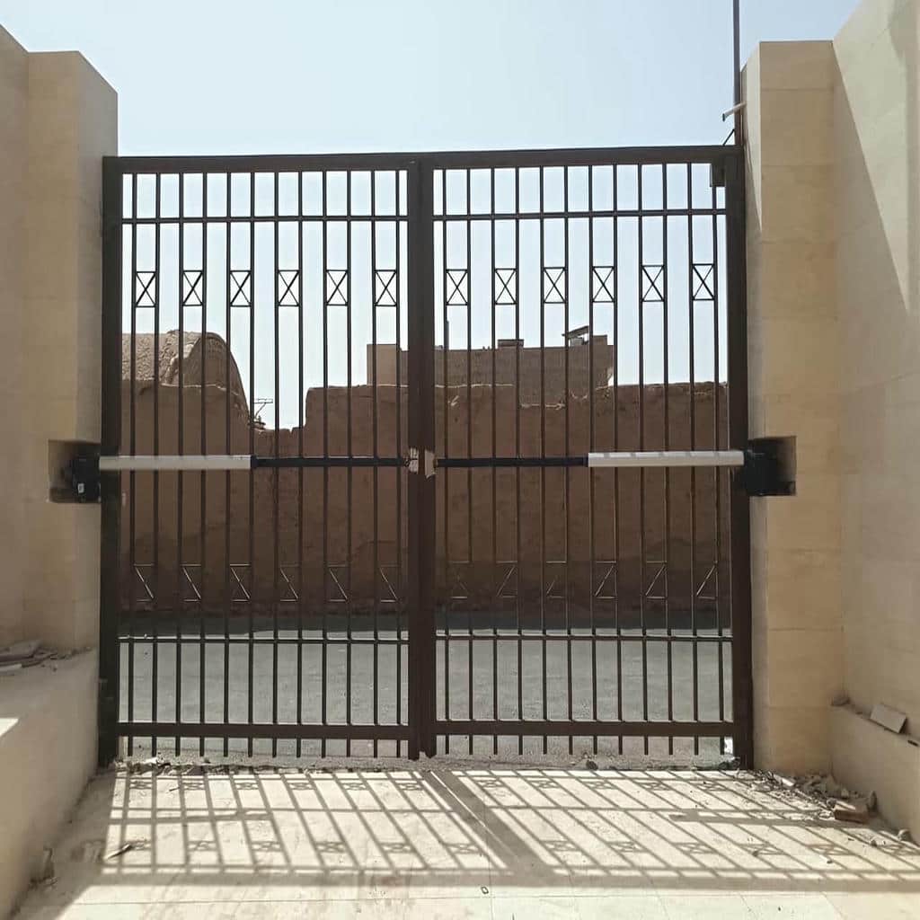 سفارش جک درب حیاط دو لنگه سنگین با کورس مناسب