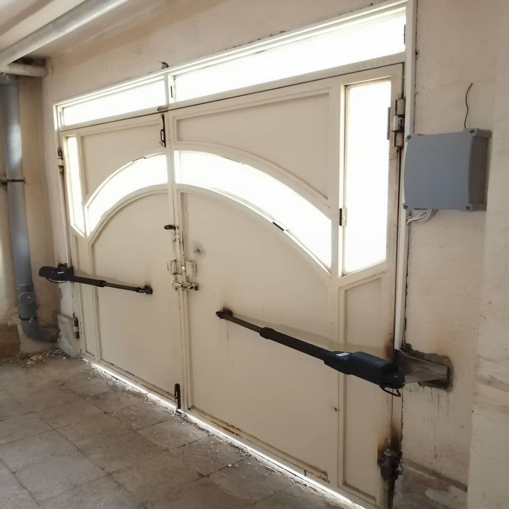 قیمت درب برقی پارکینگ ریلی بر اساس مشخصات فنی