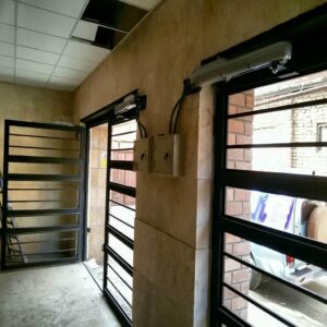 14 نمونه درب اتوماتیک ریلی حیاط