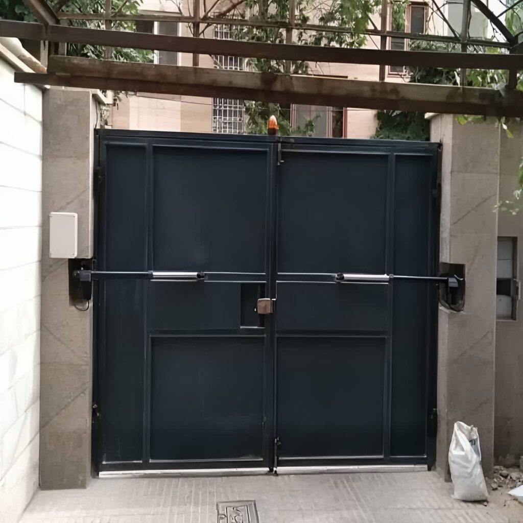 نصب جک درب پارکینگ الکترومکانیک خانگی با پایه دقیق