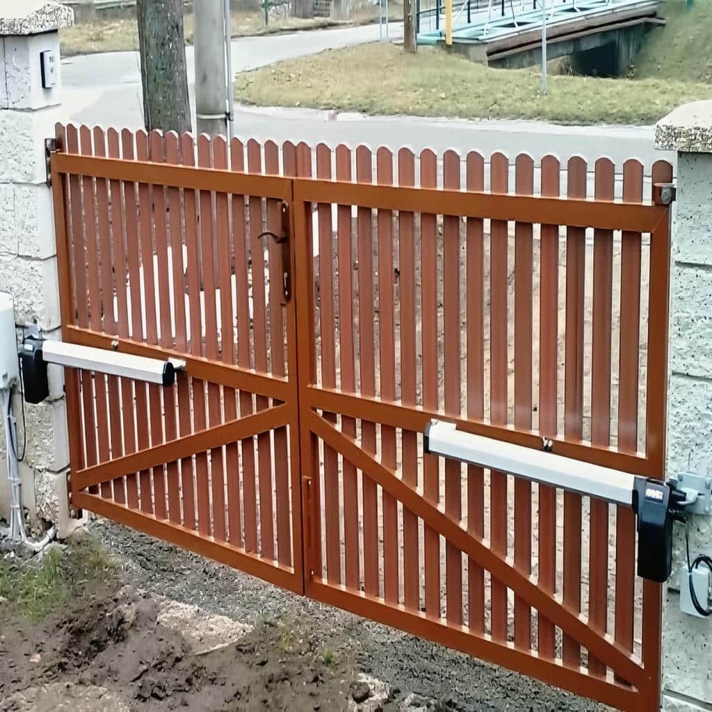 اجرای جک درب پارکینگ ایرانی بازویی با حرکت نرم