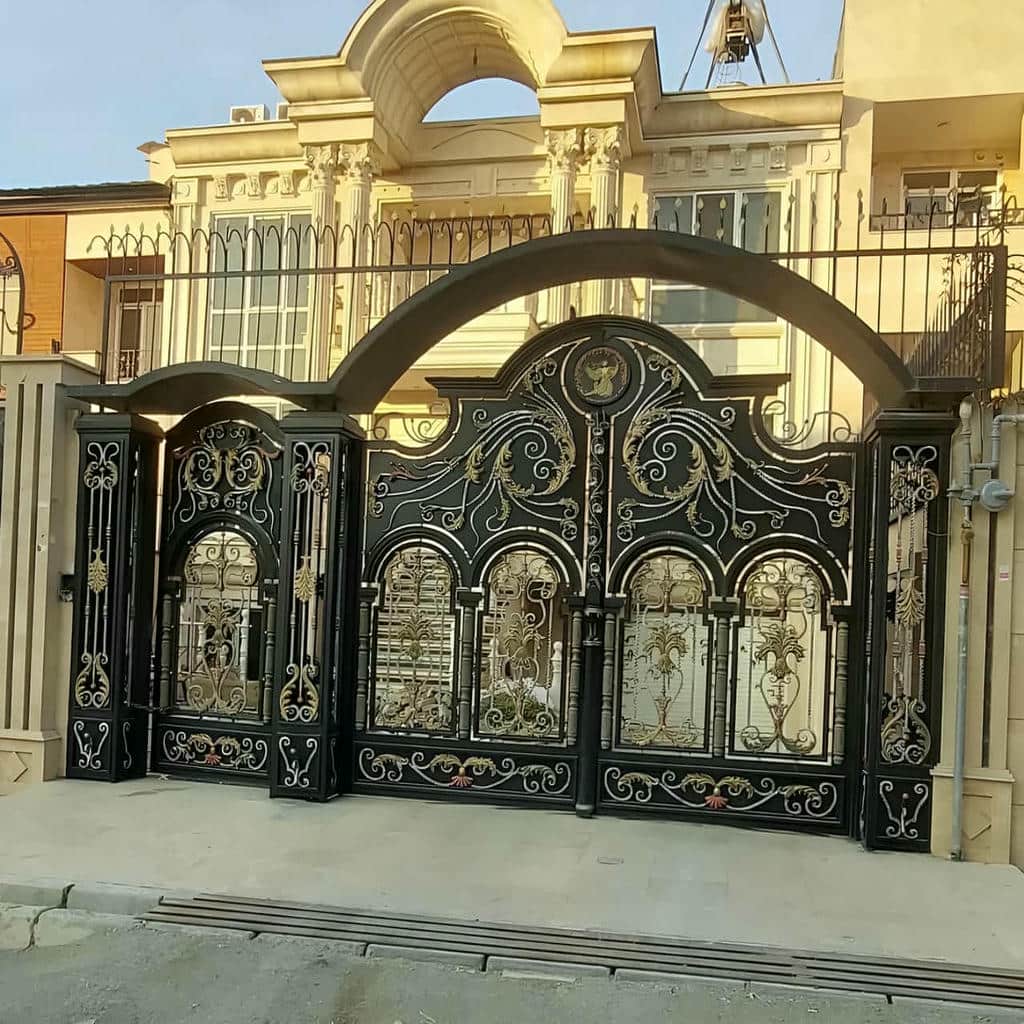 نصب درب ویلایی CNC پنل مشبک با کنترل دقیق تراز