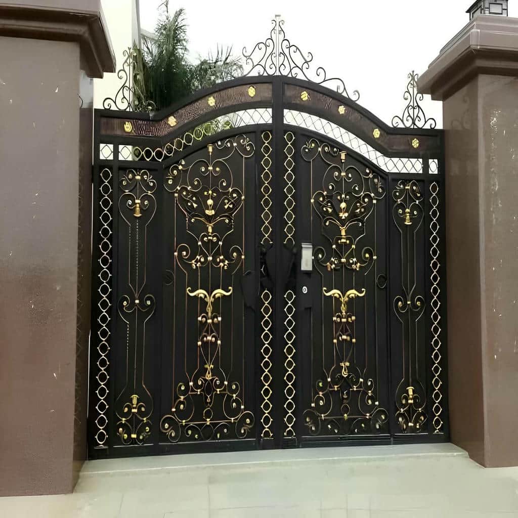 درب آهنی شیک ورودی حیاط با برش لیزری مدرن