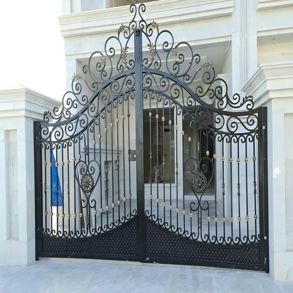 درب حیاط بزرگ پارکینگ با مشاوره انتخاب مدل