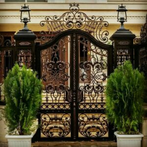 12 مدل درب حیاط بزرگ پارکینگ