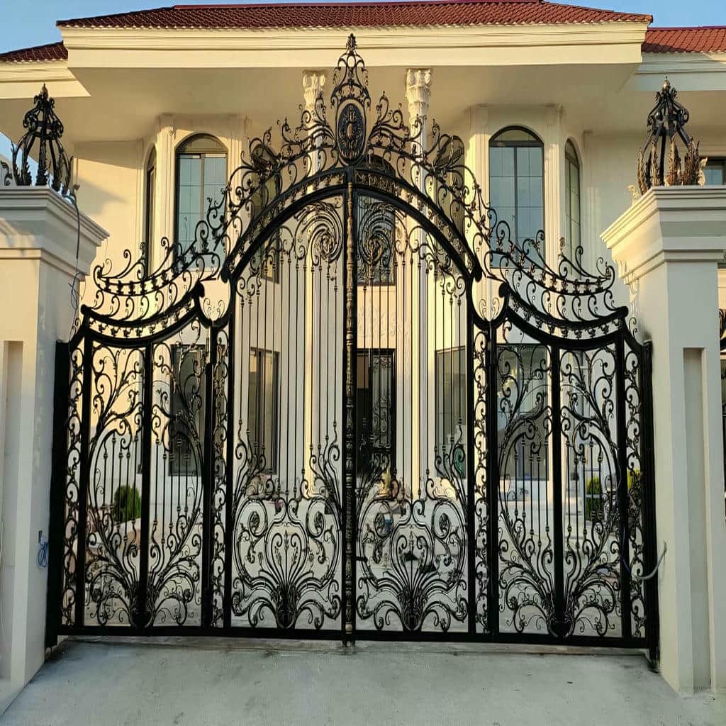 سفارش درب پارکینگ حیاط لولایی متناسب با ابعاد دهانه