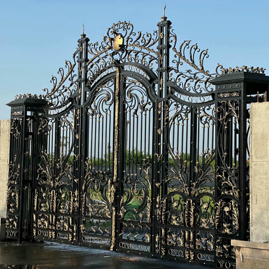 درب پارکینگ عریض ماشین رو تلسکوپی برای دهانه بزرگ